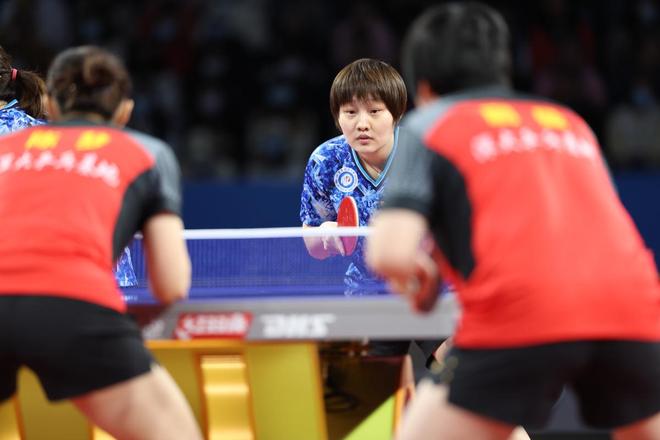 篮球飞入篮 篮球飞入篮