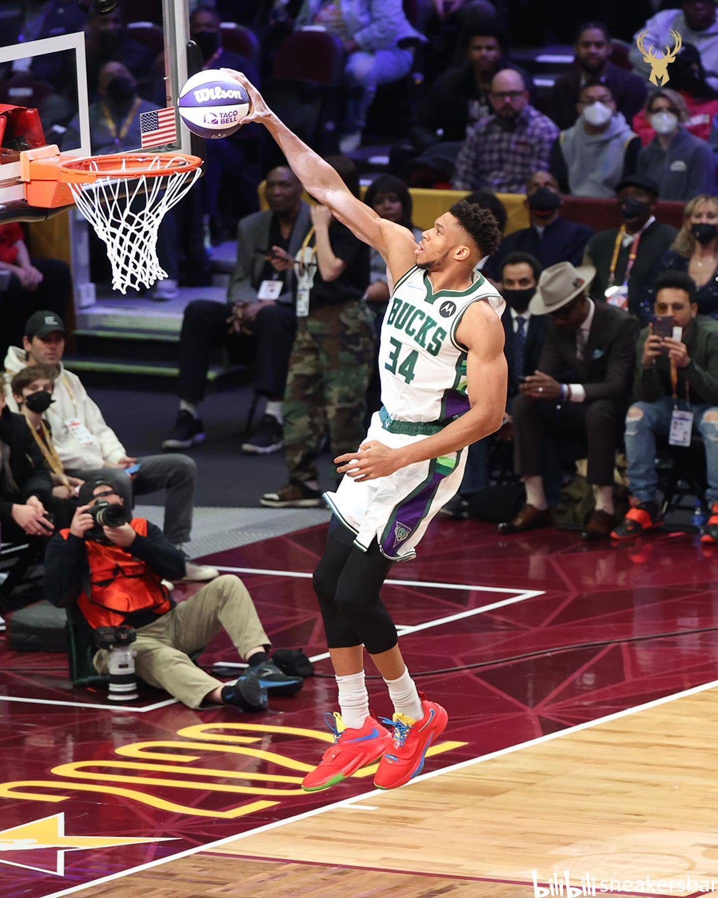 与中锋凯文 与中锋凯文