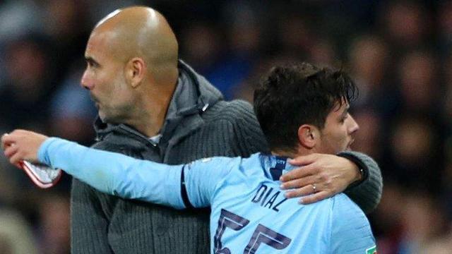 而是以稳健 而是以稳健