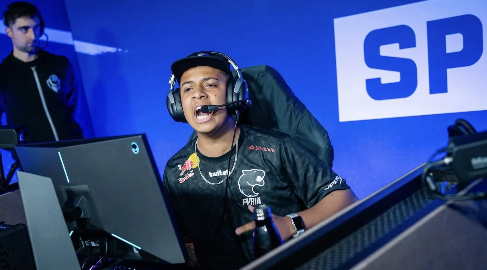 与出手果断 与出手果断